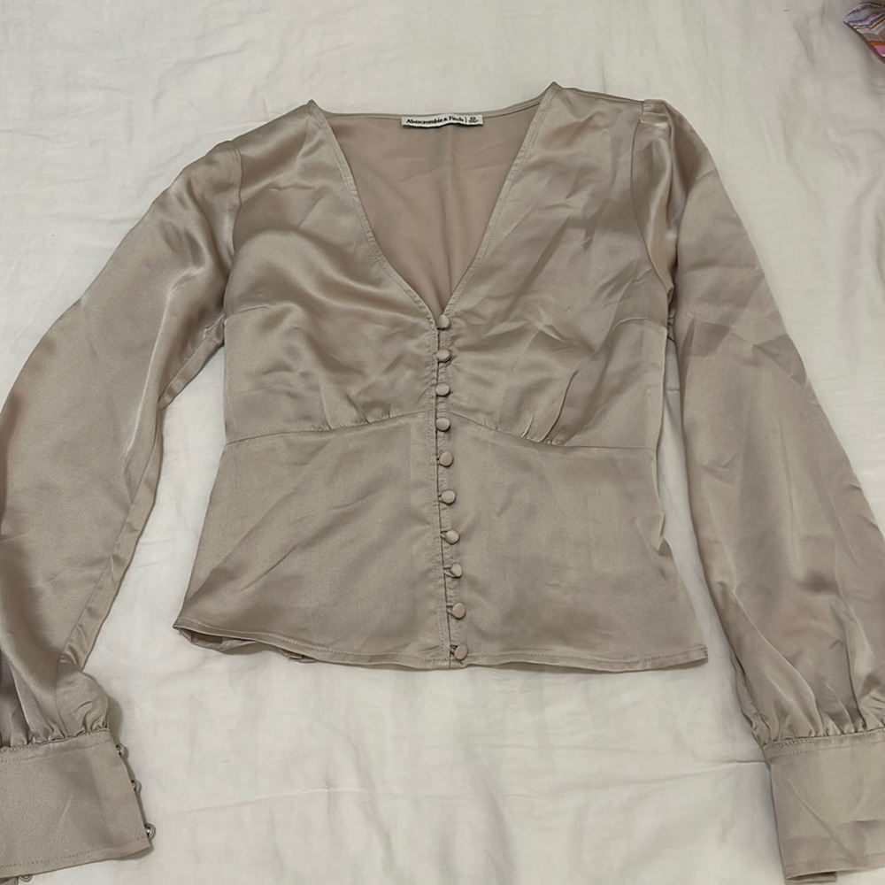 Abercrombie top